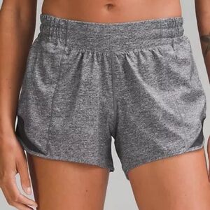 Lululemon Hotty Hot Low Rise Lined Shorts - 4inch